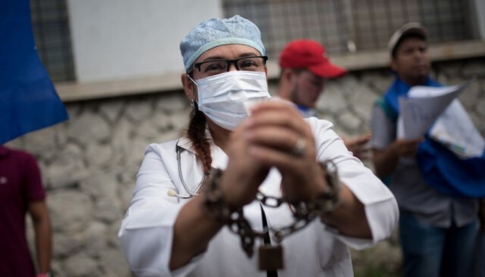 El personal médico en primera línea de contagio